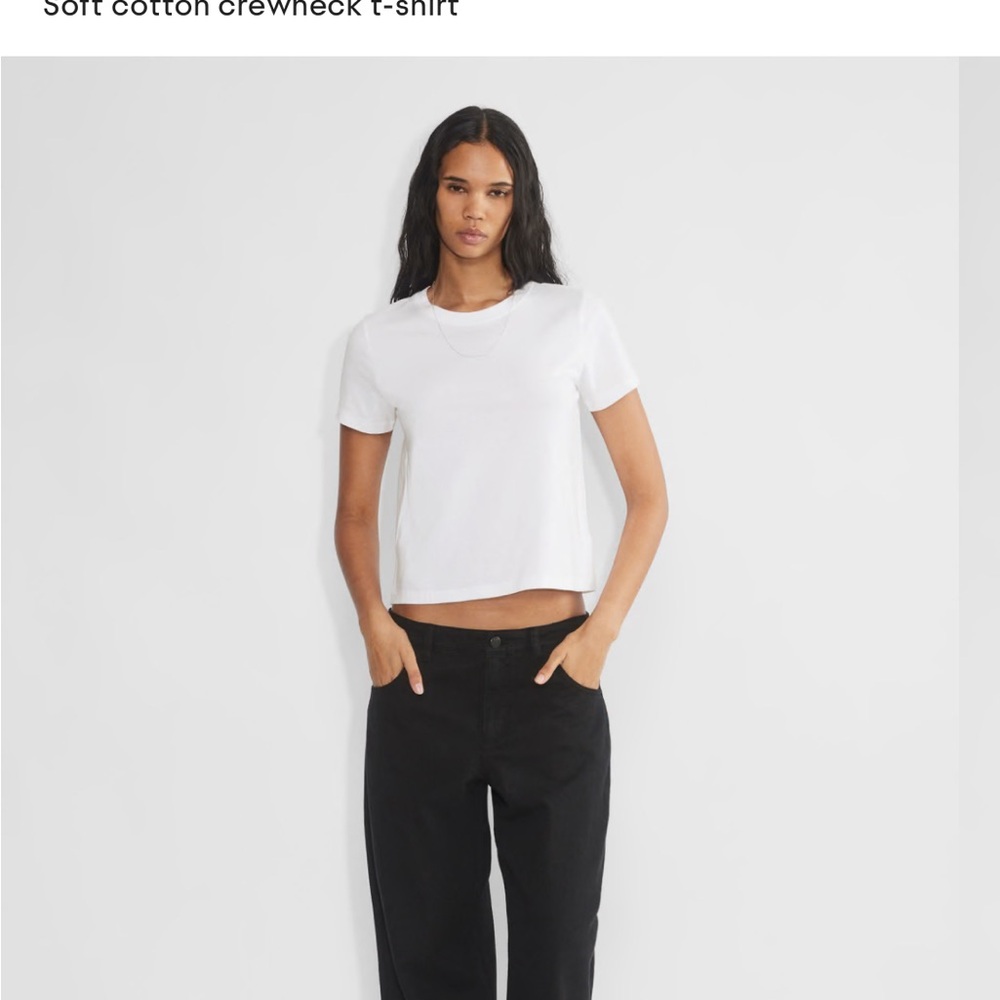 Aritzia TNA, baby crew white never worn